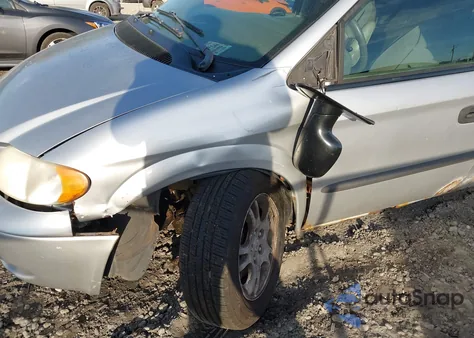 2003 Dodge Caravan Se from USA, damaged, VIN 1D4GP25R43B256165